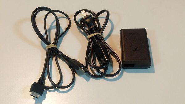 SONY純正 PS Vita PCH-ZAC1 PCH-1000 PCH-1100 ヴィータ 充電器 ACアダプター