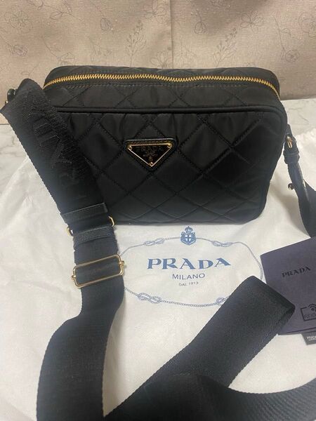 【本日限定価格!極美品】PRADAトライアングルロゴ ショルダーバッグ ブラック