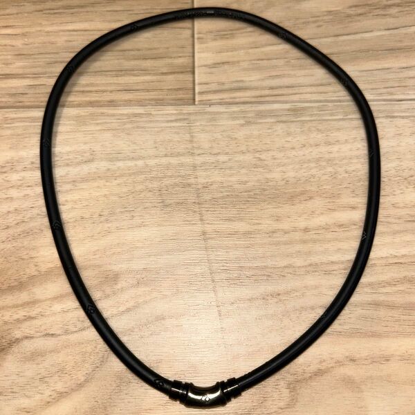 コラントッテ Colantotte 磁気ネックレス ブラック