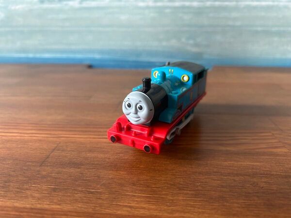 《初期初代 トーマス 赤シャーシ》 プラレール 車両067 USED