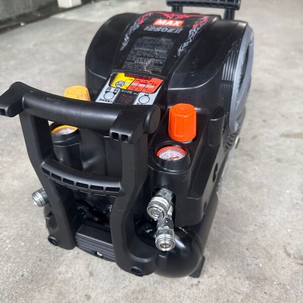 マックス AK-HL1250E 整備済み 満タン停止まで5分10秒 価格相談不可