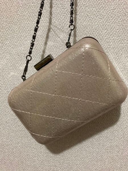 新品 人気商品 プラスチック糸付 2way ショルダーバッグ クラッチバッグ シャンパンゴールド