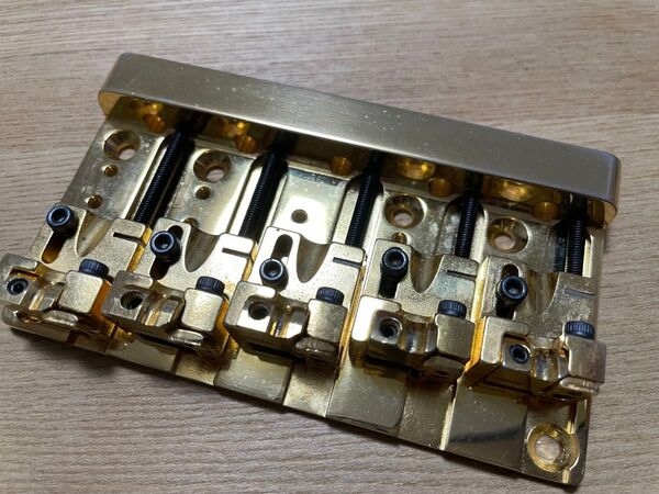 ★GOTOH 510B-5★5弦BASS用ブリッジ・GOLD★希少・生産完了品★