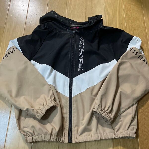 lovetoxic ラブトキシック パーカー M 150 春夏物 上着 ジャケット ブルゾン 羽織り 冷房対策