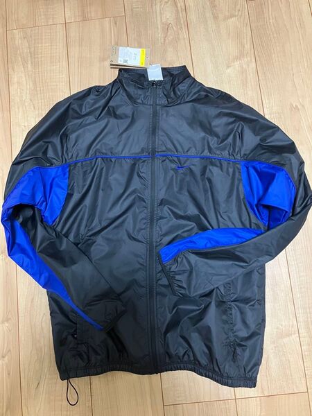 新品 ナイキ ウィンドブレーカー