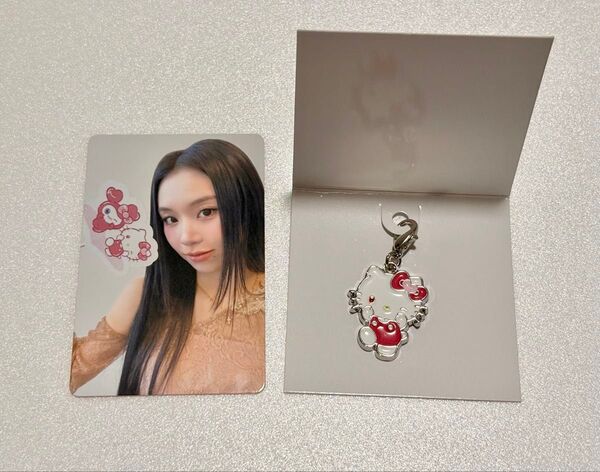 TWICE SANRIO トゥワイス サンリオ キーホルダーチャーム キティ チェヨン チェンブリー 特典トレカ付き