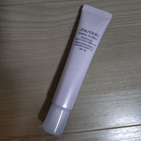 SHISEIDO ホワイトルーセント ブライトニング スポットコントロールベースUV 化粧下地 SPF 35 グリーン