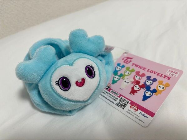 TWICE LOVELYS ぴょこきゅんシュシュ×ナヨン