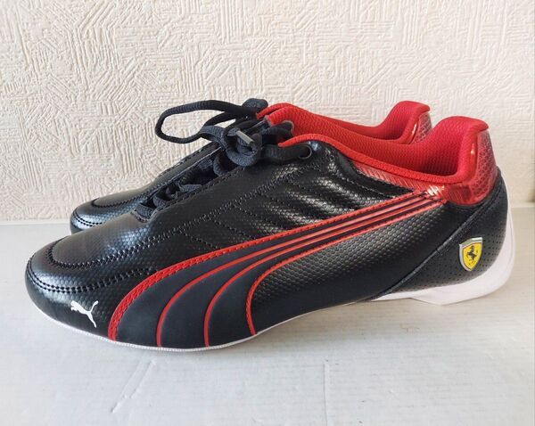 PUMA Ferrari コラボスニーカー ブラック レッド26cm