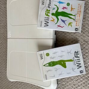 WiiバランスボードとWii Fit & Wii Fit Plus ソフト2本セット