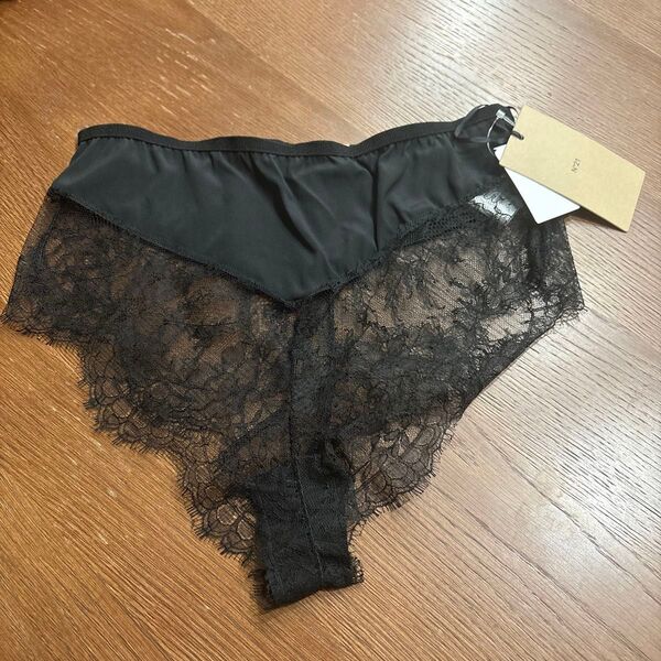 S N°21 黒 ブラック レース インナー 下着 ショーツ パンツ