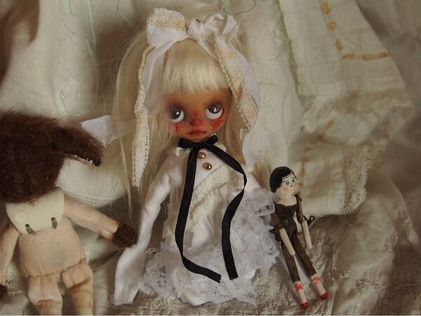 プチブライスアウトフィット 真っ白なロンパース ブライス Blythe 着せ替え人形 ドール ブライスアウトフィット