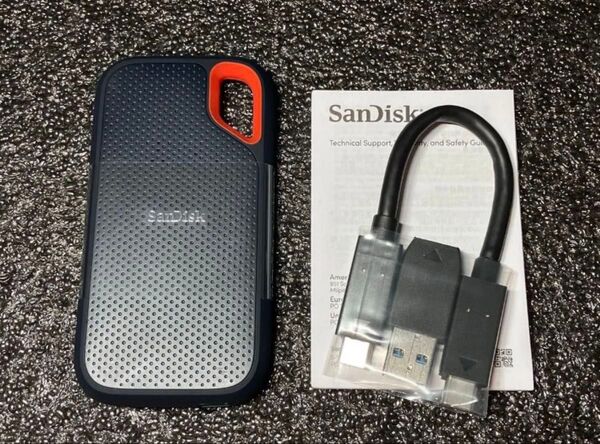 2025年製 サンディスク 4TB ポータブルSSD(エクストリームV2 )SDSSDE61-4T00-J25 SanDisk