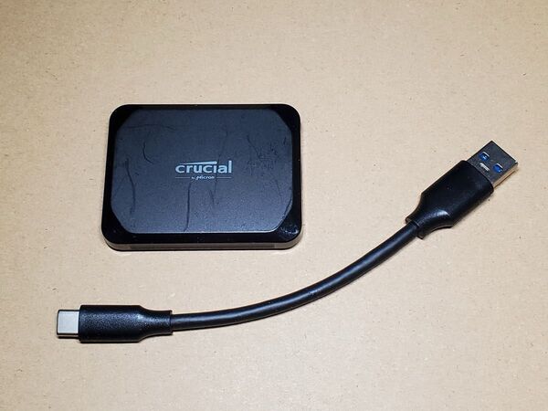 Crucial 4TB ポータブルSSD Windows Mac iPhone