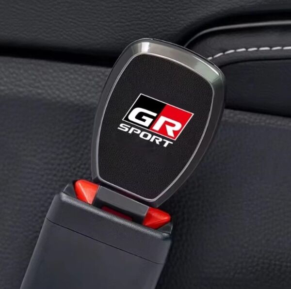最新版 GR SPORTトヨタ TOYOTA GAZOO Racing シートベルト延長 エクステンダー バックル エンブレム