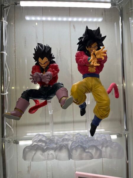 ドラゴンボールフィギュア 孫悟空ベジータ 超サイヤ人4 ドラゴンボール 孫悟空 ベジータ TAG FIGHTERS