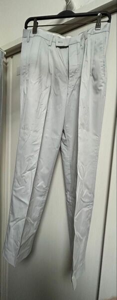 UNIQLO ユニクロ ドライツータックパンツ W79 グレー