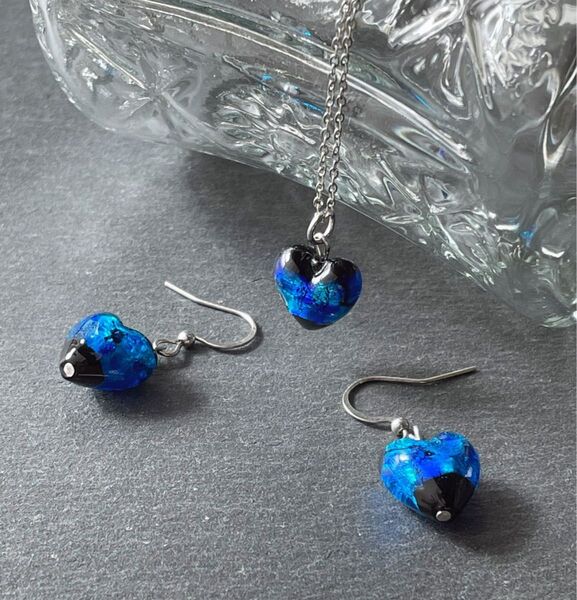 ホタルガラス コバルトブルー ハート ネックレス&ピアス 2点セット*サージカルステンレス*ハンドメイドネックレス*とんぼ玉