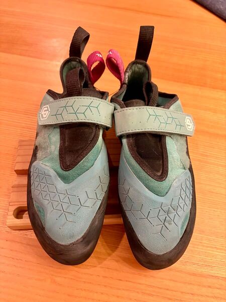 アンパラレル フラッグシップ LV US9.5 UNPARALLEL クライミングシューズ