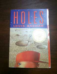 Louis Sachar　holes ルイスサッカー　ホールズ　洋書　ペーパーバック　外国語書籍　