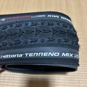 ロードバイク グラベル ビットリア 700×38c