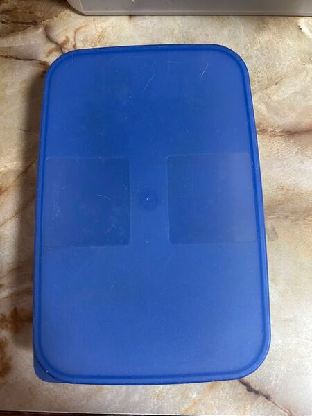 Tupperware タッパーウェア 青 ブルー 保存容器