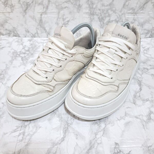 ☆現行品 GUCCI グッチ スニーカー GGエンボス レザー ホワイト☆
