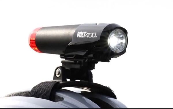 美品 Cateye 400ルーメン テールライト一体型ライト Volt400 Duplex HL-EL462RC-H