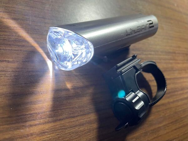 Cateye 1700カンデラ 乾電池ヘッドライト URBAN2: HL-EL160