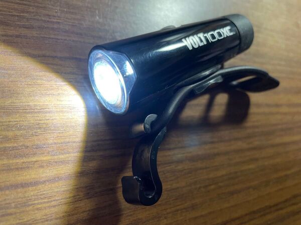 CATEYE 100ルーメン LEDヘッドライト USB充電式 VOLT100XC HL-EL051RC