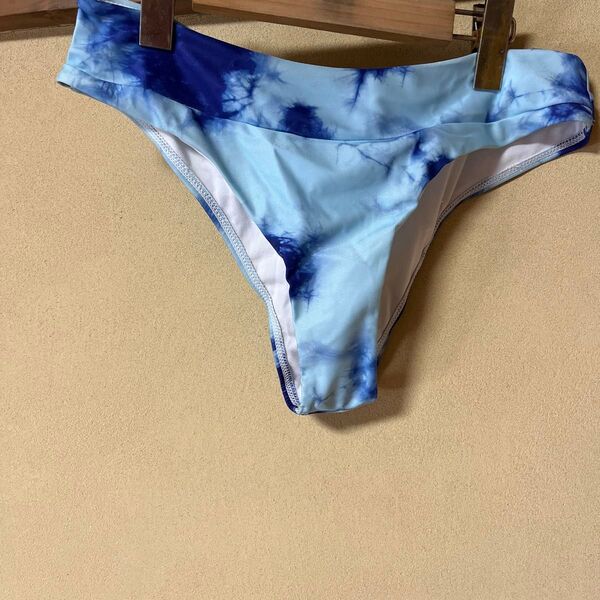 【未使用】タイダイ柄 ビキニボトム 水色 Mサイズ