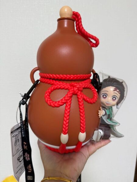 USJ 鬼滅の刃 竈門炭治郎 プラスチックカバーはあります。