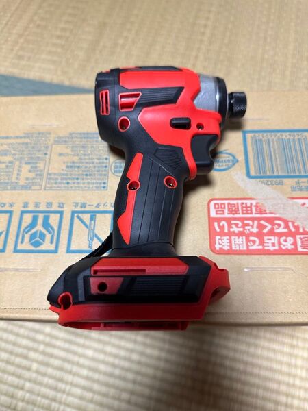 インパクトドライバー 18V 新品 モデル TD173D