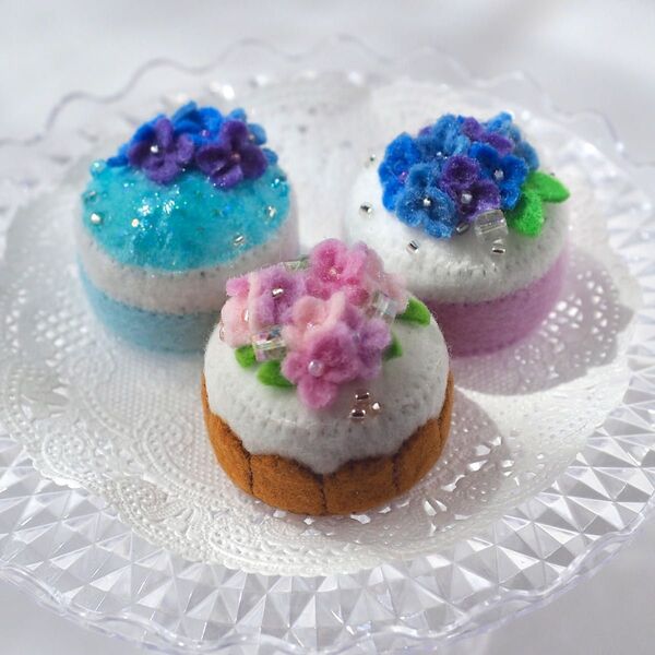 紫陽花のフェルトケーキ3個セット ミニチュア フェルト雑貨 撮影小物 ままごと