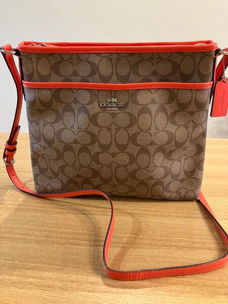 COACH コーチ ショルダーバッグ シグネチャー オレンジ
