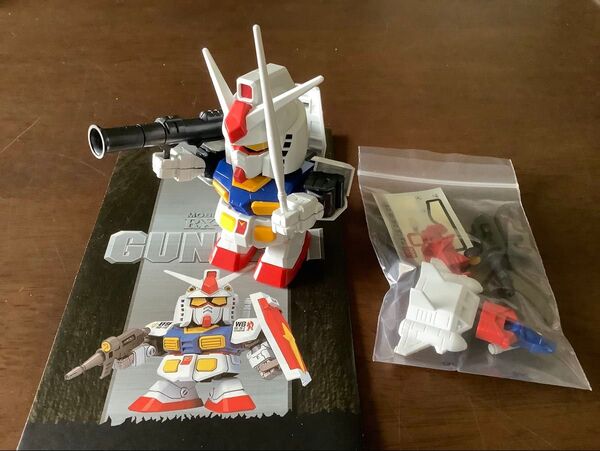 バンダイ BB戦士シリーズBB 200 RX-78-2ガンダム