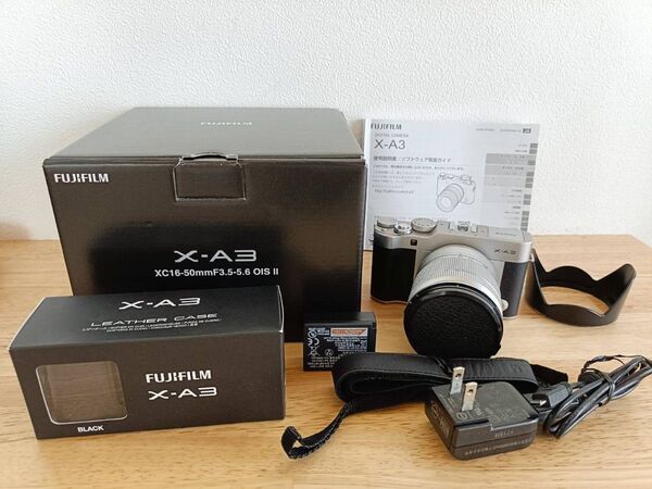 【良品】FUJIFILM X-A3 ミラーレス一眼 レンズキット