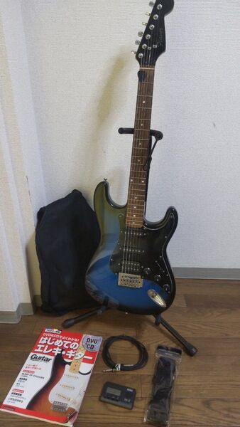 新品弦&付属品多数!!入門用ギターセット♪