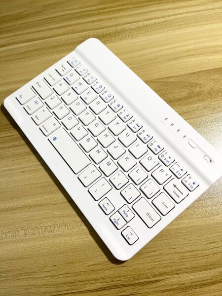 ミニキーボード 充電式 bluetooth キーボード ipad ワイヤレス