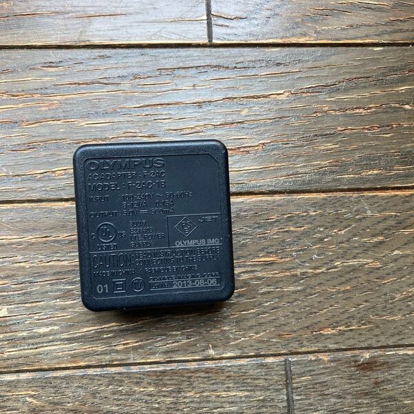 OLYMPUS ACアダプター 充電器