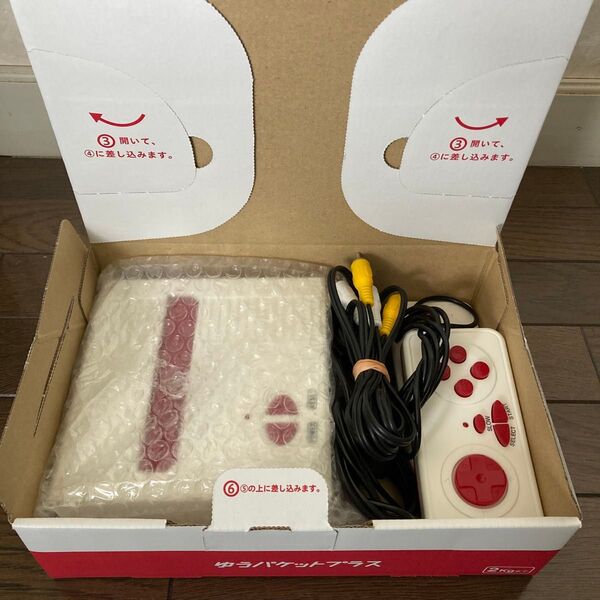 ファミコン互換機 動作未確認 88種類のゲーム内蔵みたいです