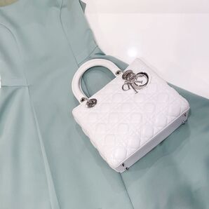 【美品正規品】レディディオール ミディアム ホワイト シルバー金具【ショルダーストラップ+化粧箱】