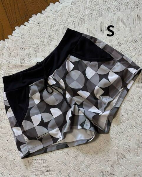 キットソン テニスウェア ショートパンツ 黒 S
