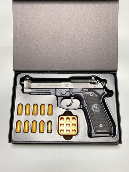 ハンドガン風おもちゃ銃 M92 m9a1 フィンガーブローバック トイガン モデル銃 ブローバック 排莢式 レーザーガン