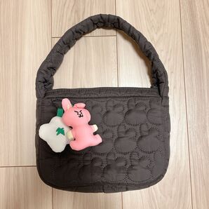 美品BT21*ダウンキルティングホーボーバッグ COOKY