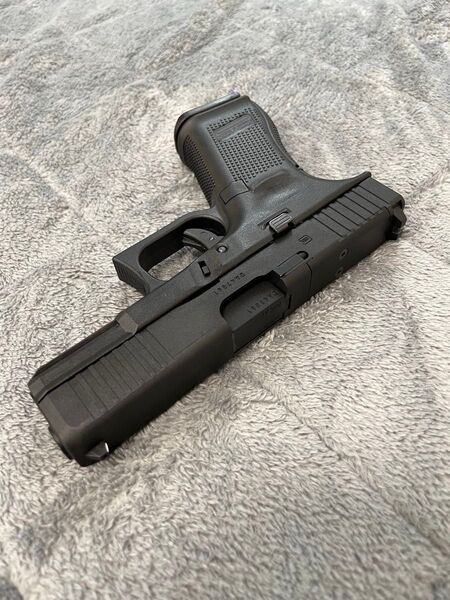 BATON GLOCK G19 Gen5 MOS ガスブローバック 美品 SRC マガジン仕様 バトン