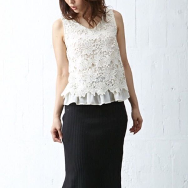 ラス1!新品!INGNI*レース花柄ノースリーブトップス*カットソー*M