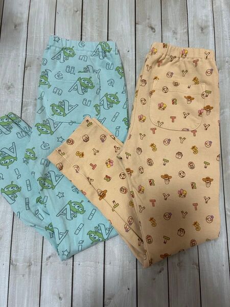 UNIQLO キッズレギンス 110㎝ 2枚セット トイストーリー
