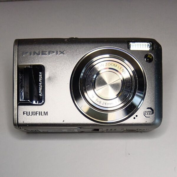 FUJIFILM FINEPIX コンパクトデジタルカメラ F31
