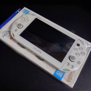 PSVITA PCH-2000 ホワイト メモリーカード フィルム ケース付